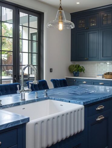 La cuisine en bleu : une élégance intemporelle et des combinaisons infinies